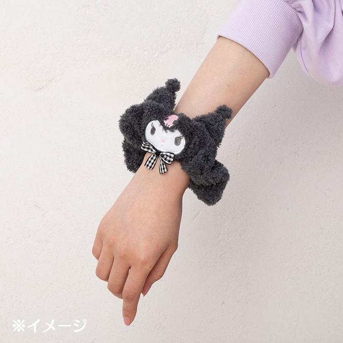 Black Hello Kitty Kuromi Cozy Plush Scrunchie (Gingham Bow) | CA_HK75384