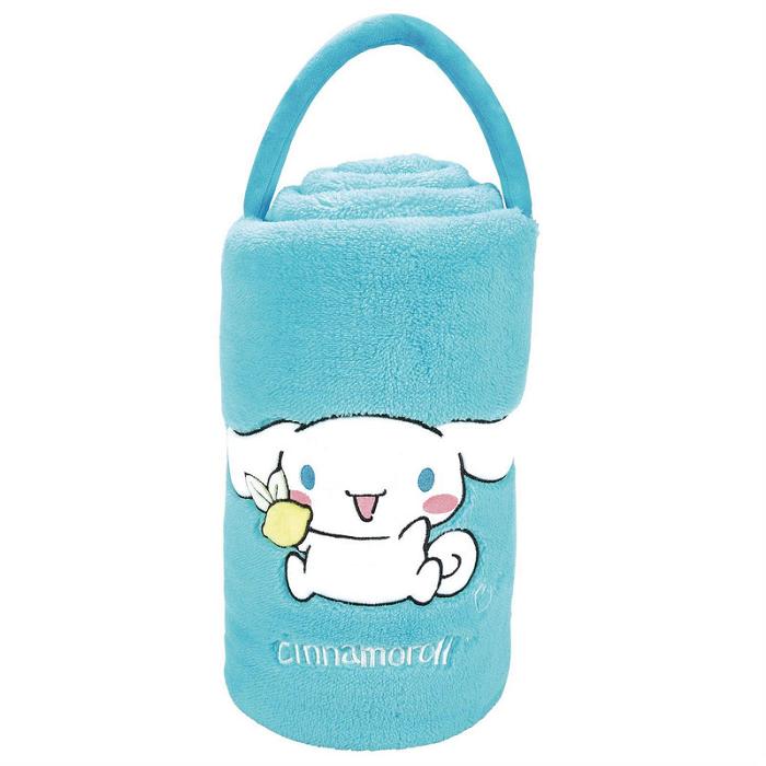 Blue Hello Kitty Cinnamoroll SnowThrow Travel Blanket | CA_HK85553