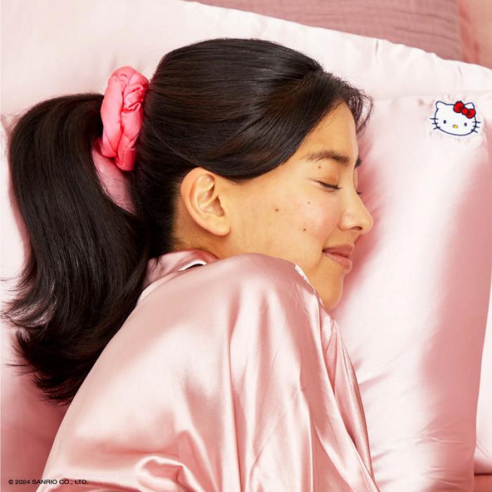 Pink Hello Kitty Hello Kitty x Kitsch Face Pillowcase (Solid Pink) | CA_HK81230