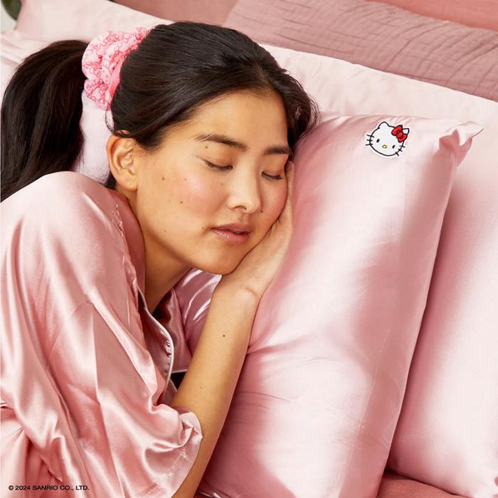 Pink Hello Kitty Hello Kitty x Kitsch Face Pillowcase (Solid Pink) | CA_HK81230